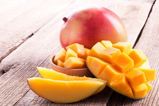 makan mangga